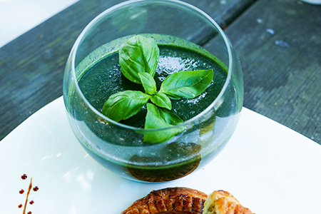 Délicieux gaspacho de spiruline